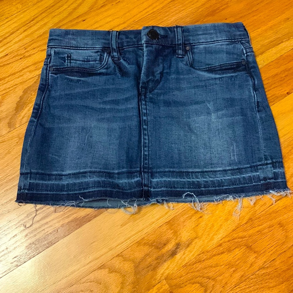 Cut jean skirt.